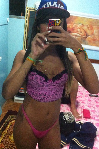 aryanne goulart